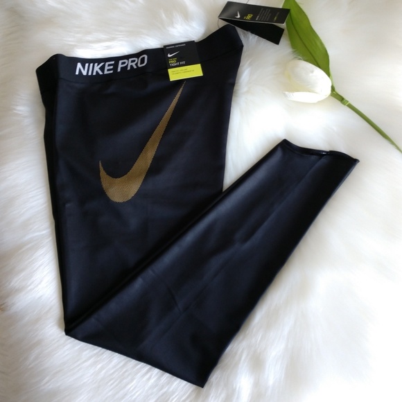 Nike Pants - Size M🌺NIKE PRO DRI-FIT WOMEN'S LEGGINGS
